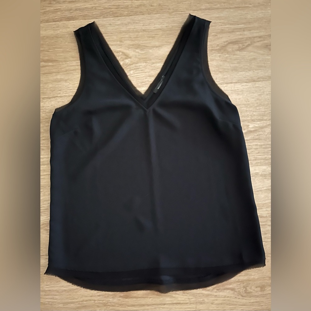 Halogen XS flowy tank top raw edges black